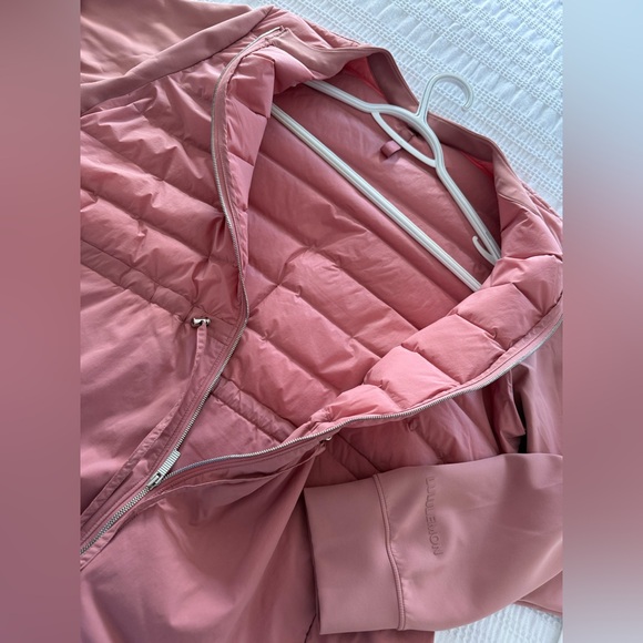 Lululemon down filled cinch waist jacket - Picture 3 of 9